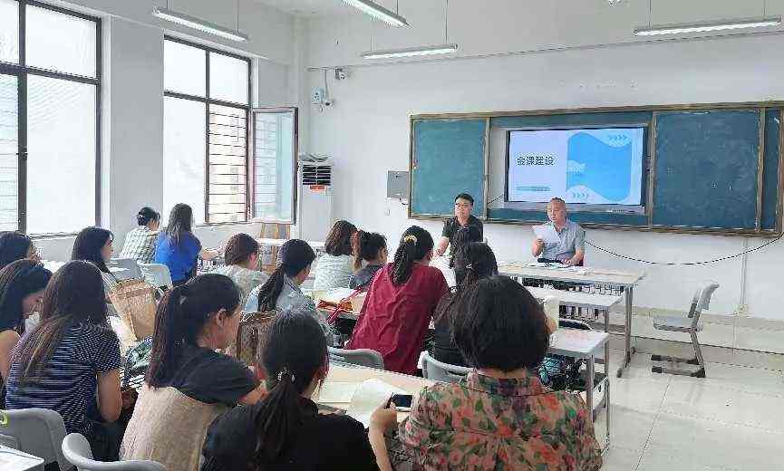 耕教学创新沃土 筑学院“金课”高地——产品设计学院召开金课建设研讨会